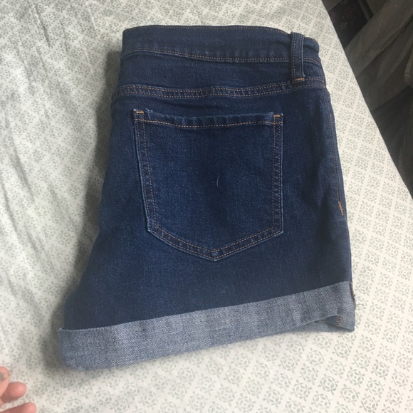 Mid Rise Jean Shorts - Picture 2 of 3